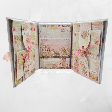 Warsztat on-line ALBUM TRIFOLD HELLO BABY GIRL – dostęp Warsztat on-line ALBUM TRIFOLD HELLO BABY GIRL – dostęp
